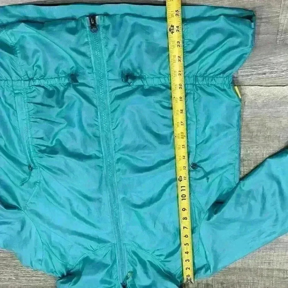 Lole Jacket Women’s Medium Water Resistant Hooded Full Zip Parka Cinch Waist - Picture 15 of 16